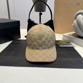 Бейсболка GUCCI  Изысканное исполне