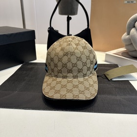 Бейсболка GUCCI  Изысканное исполне