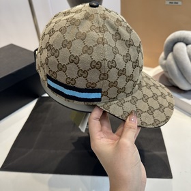 Бейсболка GUCCI  Изысканное исполне