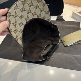 Бейсболка GUCCI  Изысканное исполне