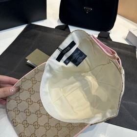 Бейсболка GUCCI  Изысканное исполне