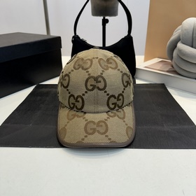 Классическая бейсболка Gucci с моногра