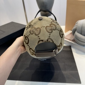 Классическая бейсболка Gucci с моногра
