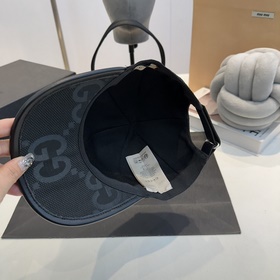 Классическая бейсболка Gucci с моногра