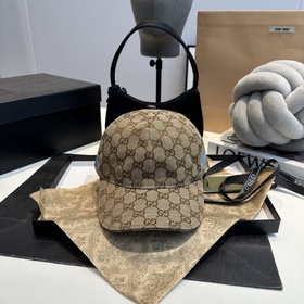 Эта модель из коллекции Gucci Lido, вд