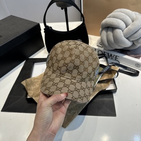 Эта модель из коллекции Gucci Lido, вд