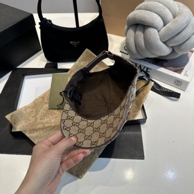 Эта модель из коллекции Gucci Lido, вд