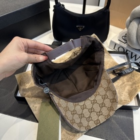 Эта модель из коллекции Gucci Lido, вд