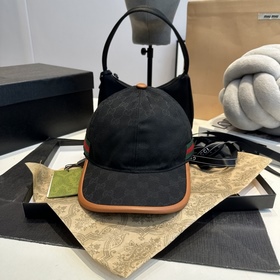 Эта модель из коллекции Gucci Lido, вд