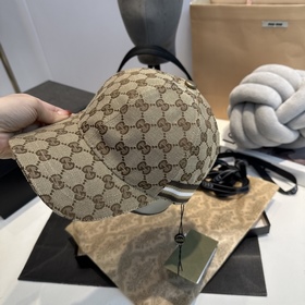 Это изделие из коллекции Gucci Lido, в