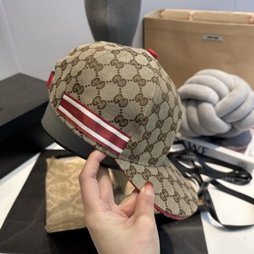 Это изделие из коллекции Gucci Lido, в