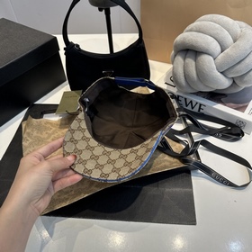 Эта модель из коллекции Gucci Lido, вд