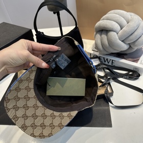 Эта модель из коллекции Gucci Lido, вд