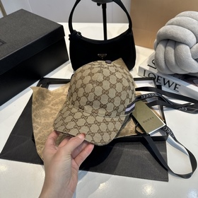 Эта модель из коллекции Gucci Lido, вд