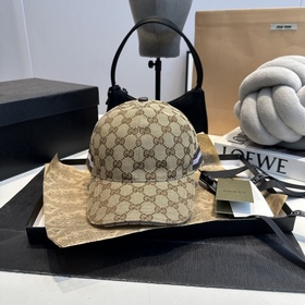 Эта модель из коллекции Gucci Lido, вд