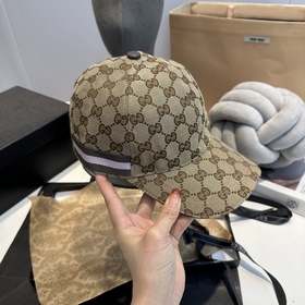 Эта модель из коллекции Gucci Lido, вд