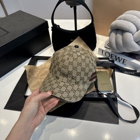 Эта модель из коллекции Gucci Lido, вд