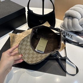 Эта модель из коллекции Gucci Lido, вд