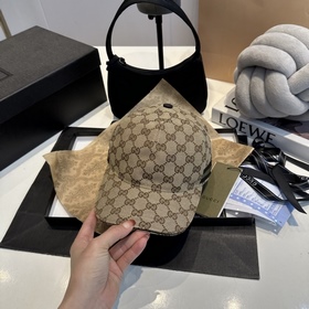 Эта модель из коллекции Gucci Lido, вд