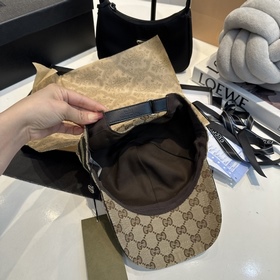 Эта модель из коллекции Gucci Lido, вд