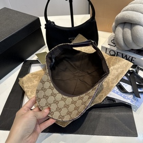 Эта модель из коллекции Gucci Lido, вд