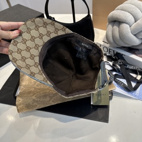 Эта модель из коллекции Gucci Lido, вд