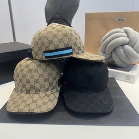 Эта модель из коллекции Gucci Lido вдо