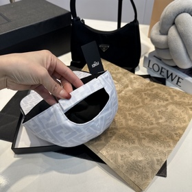 Бейсболка Gucci Знаковый мотив Gucci з