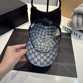GUCCI 2026 Новинка Бейсболка из вымыто
