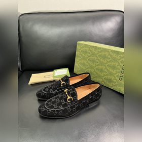 Gucci Premium Reseller IT Коллекция об