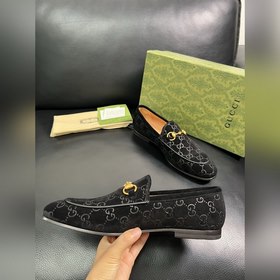 Gucci Premium Reseller IT Коллекция об