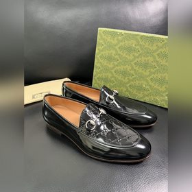 Gucci Premium Reseller IT Коллекция об