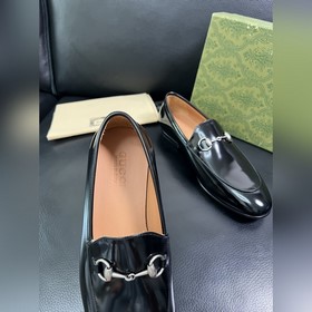 Gucci Premium Reseller IT Коллекция об