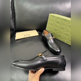 Gucci Premium Reseller IT Коллекция об