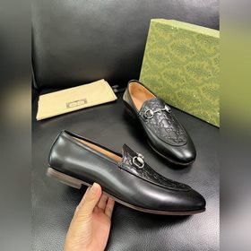 Gucci Premium Reseller IT Коллекция об