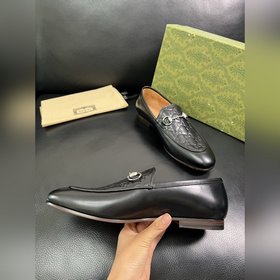 Gucci Premium Reseller IT Коллекция об
