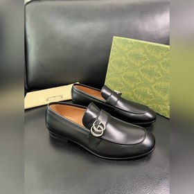 Gucci Premium Reseller IT Коллекция об