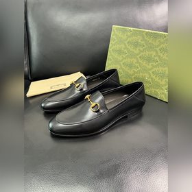 Gucci Premium Reseller IT Коллекция об