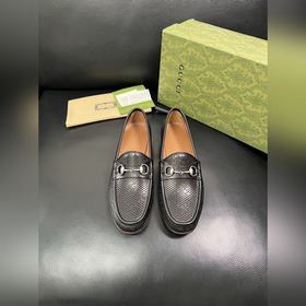 Gucci Premium Reseller IT Коллекция об