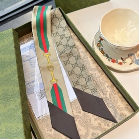 Шелковый шарф Gucci Twilly, ремень с з