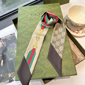 Шелковый шарф Gucci Twilly, ремень с з