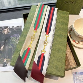 Шелковый шарф Gucci Twilly, ремень с з