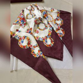 Gucci 25 Новые цветочные аксессуары Кв