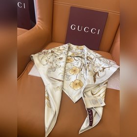 Gucci 25new Шарф из шелка с цветочным 