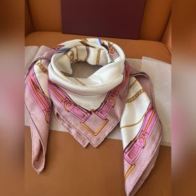 Gucci 25 Новый Кожаная цепочка Квад