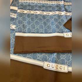 Аутентичный квадратный шарф GUCCI! Д