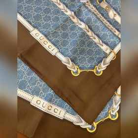 Аутентичный квадратный шарф GUCCI! Д
