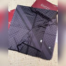 Шарфы Gucci — последние остатки на скл