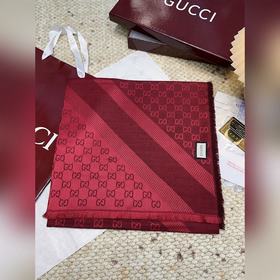 Шарфы Gucci — последние остатки на скл