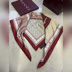 Gucci 25new Equestrian Buckle Burgundy
